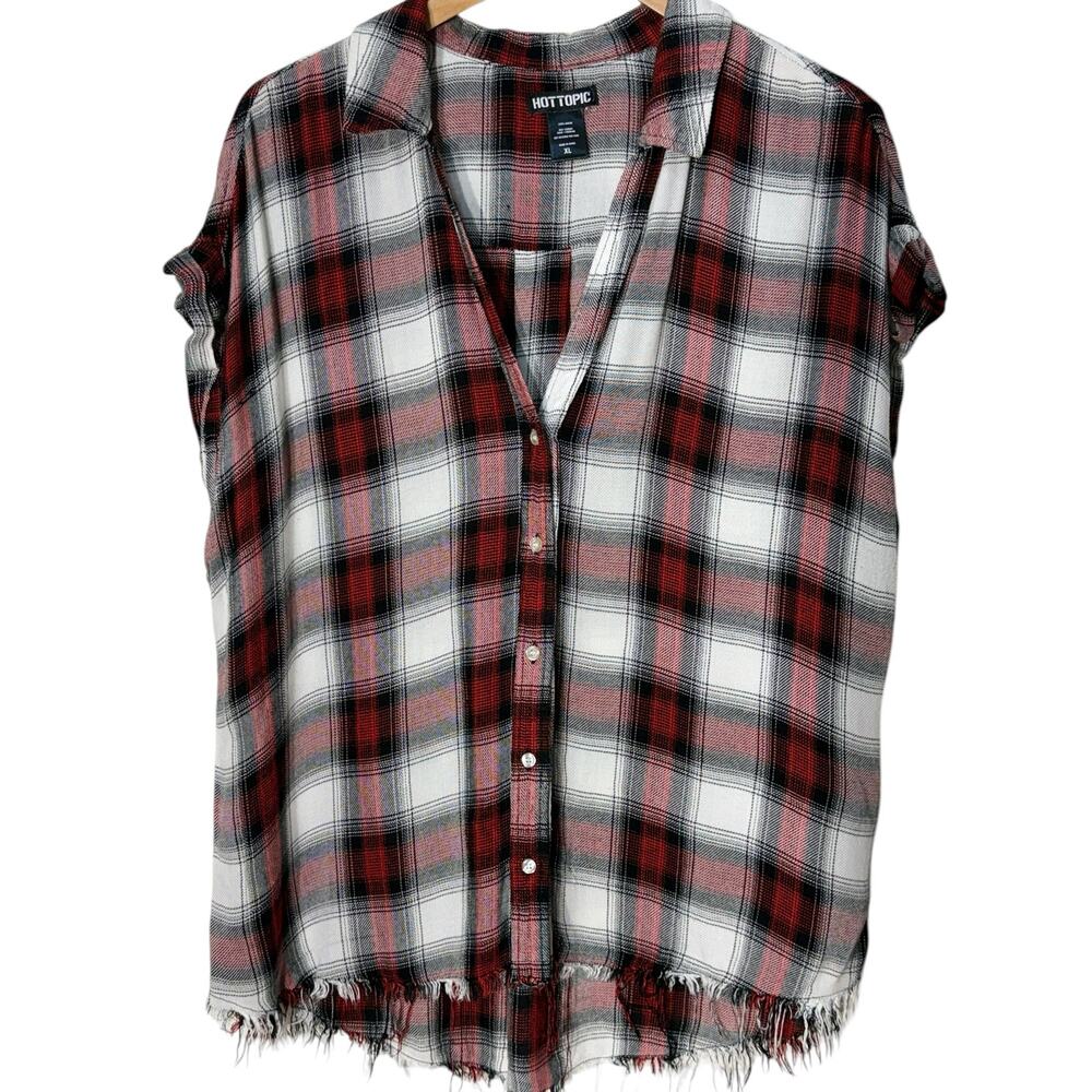 Hot Topic Red / White / Black Plaid Short Sleeve Flannel Shirt, Women's Size XL
